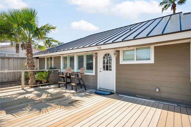 700 E Avenue G, Port Aransas, TX 78373