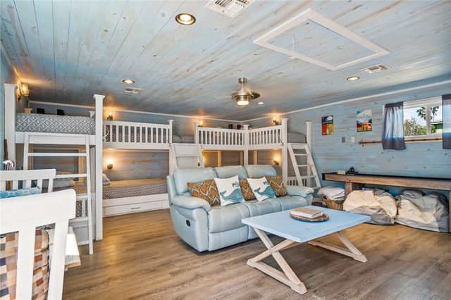 700 E Avenue G, Port Aransas, TX 78373