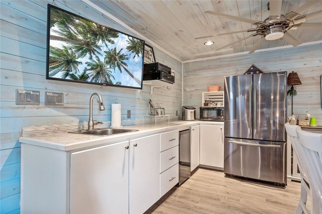 700 E Avenue G, Port Aransas, TX 78373