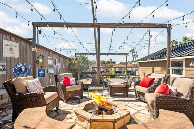 700 E Avenue G, Port Aransas, TX 78373