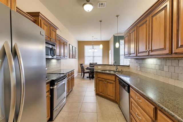 9012 Crooked Creek Lane, Moore, OK 73160