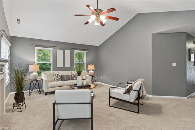 318 Wood Duck CT, Suffolk, VA 23434