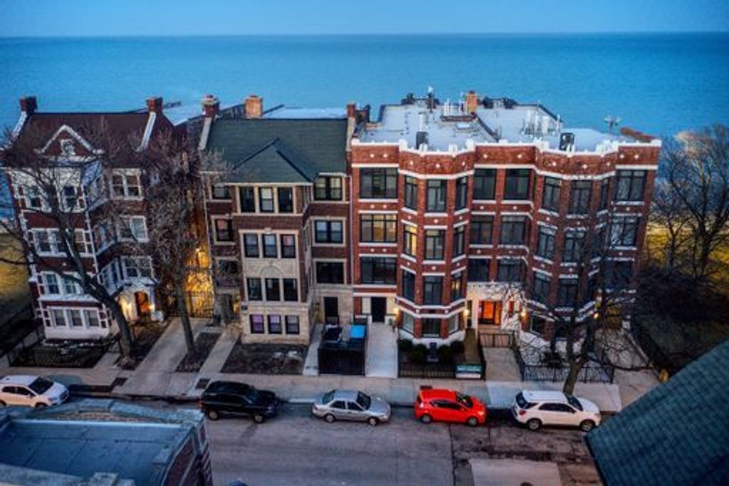 7729 N EASTLAKE Terrace 2W, Chicago, IL 60626