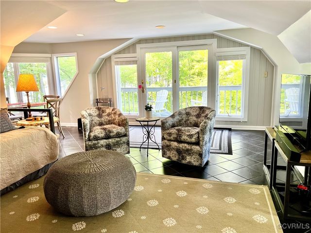 3349 Elk Creek Rd, Mineral, VA 23117