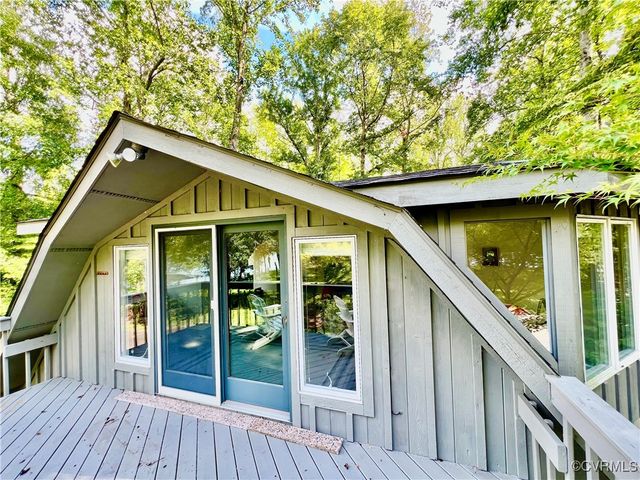 3349 Elk Creek Rd, Mineral, VA 23117
