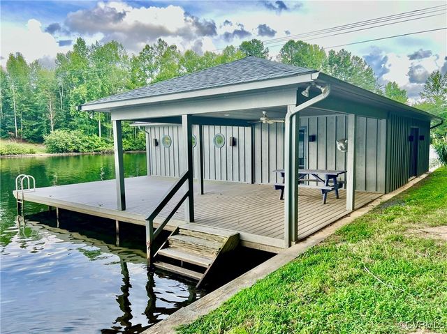 3349 Elk Creek Rd, Mineral, VA 23117
