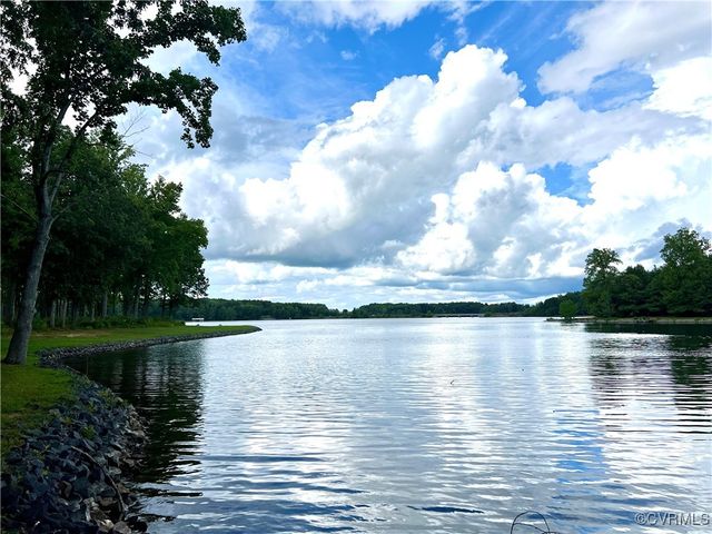 3349 Elk Creek Rd, Mineral, VA 23117