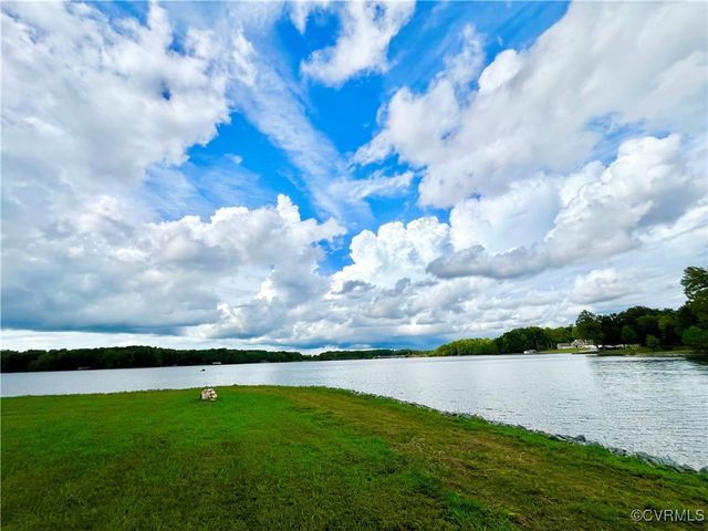 3349 Elk Creek Rd, Mineral, VA 23117