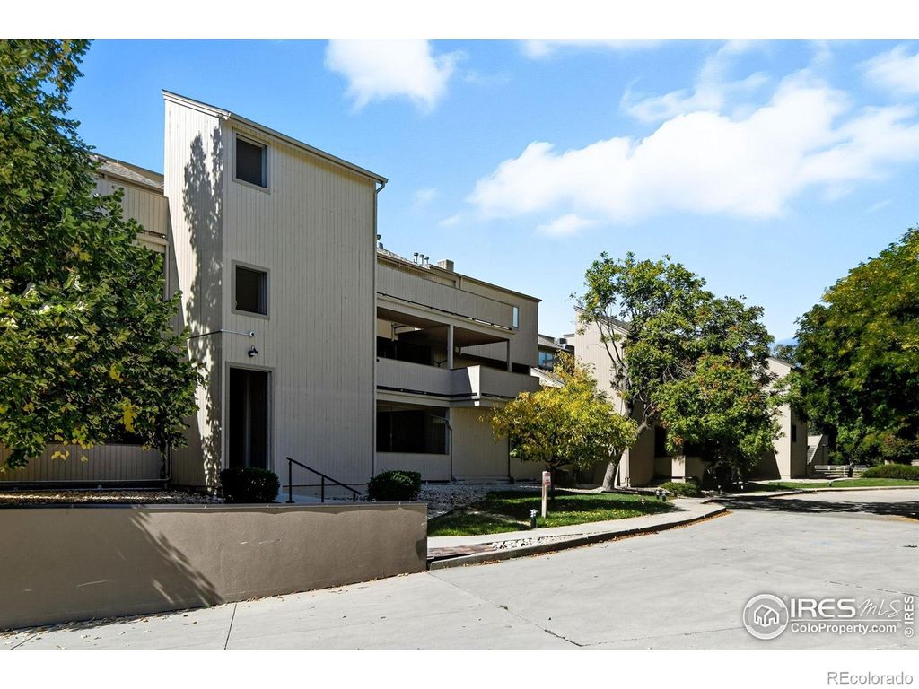 2938 Kalmia Avenue 17, Boulder, CO 80301