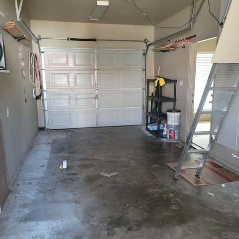 710 W Waco Street, Ennis, TX 75119