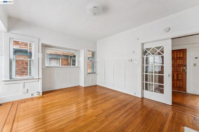 2643 2643 Stuart St, Berkeley, CA 94705