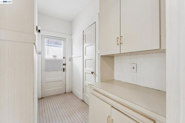 2643 2643 Stuart St, Berkeley, CA 94705