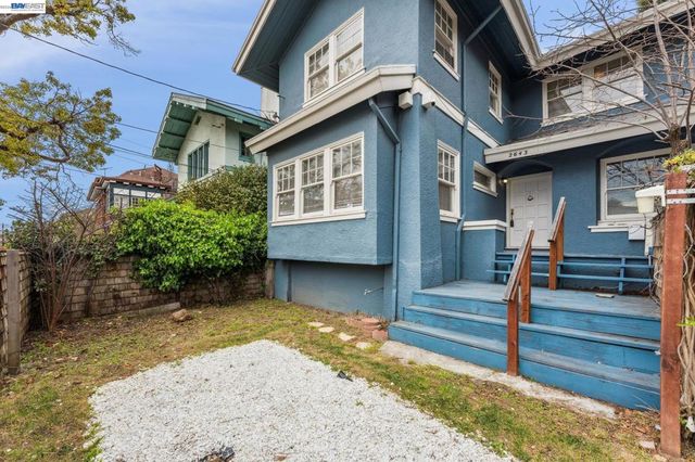 2643 2643 Stuart St, Berkeley, CA 94705
