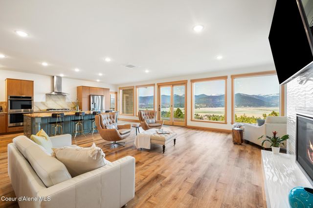 265 Scenic DR, Bonners Ferry, ID 83805