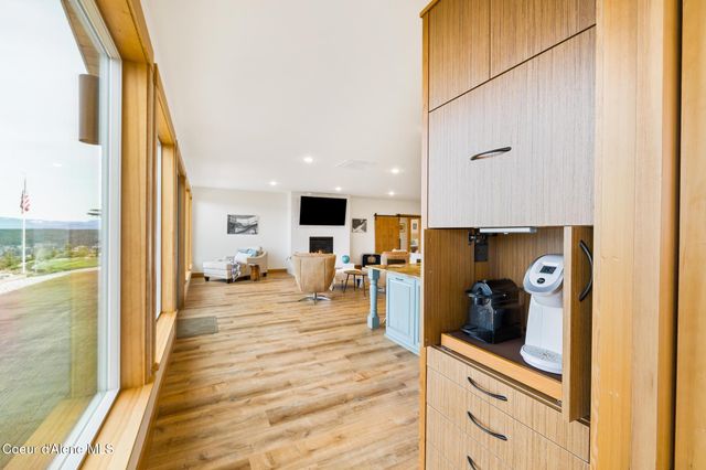 265 Scenic DR, Bonners Ferry, ID 83805