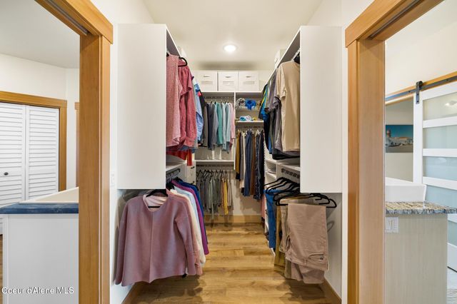 265 Scenic DR, Bonners Ferry, ID 83805