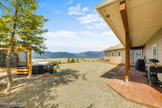 265 Scenic DR, Bonners Ferry, ID 83805