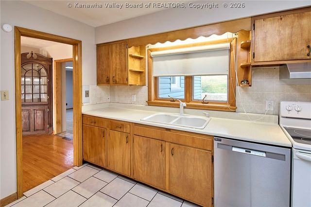 1218 Lyndale Drive, Charleston, WV 25314