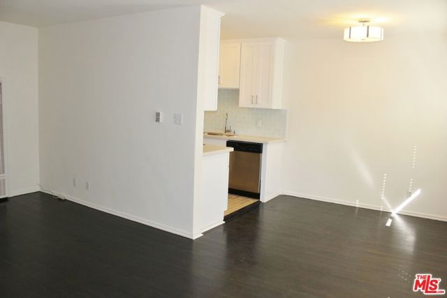 1940 S Beverly Glen Boulevard, Los Angeles, CA 90025