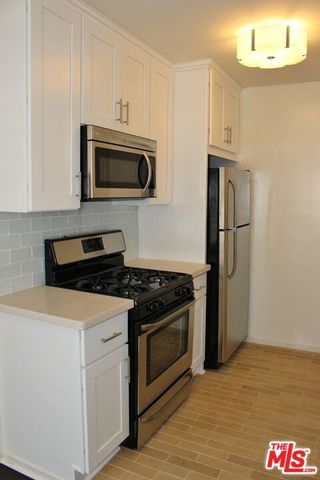 1940 S Beverly Glen Boulevard, Los Angeles, CA 90025