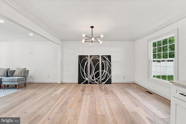 10904 GAINSBOROUGH RD, Potomac, MD 20854