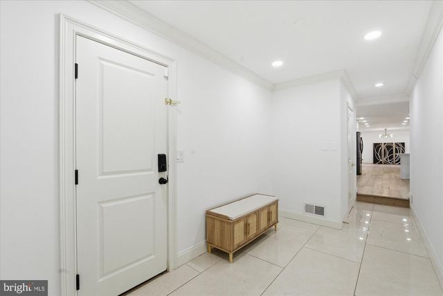 10904 GAINSBOROUGH RD, Potomac, MD 20854