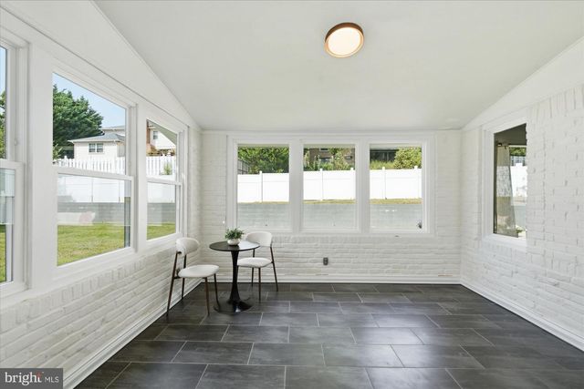 10904 GAINSBOROUGH RD, Potomac, MD 20854