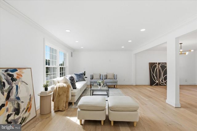10904 GAINSBOROUGH RD, Potomac, MD 20854
