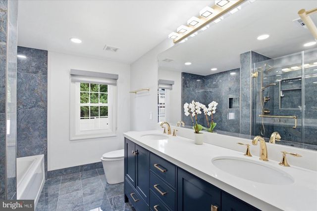 10904 GAINSBOROUGH RD, Potomac, MD 20854