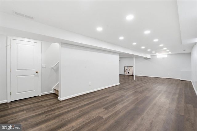 10904 GAINSBOROUGH RD, Potomac, MD 20854