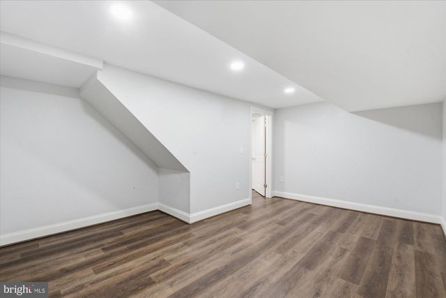 10904 GAINSBOROUGH RD, Potomac, MD 20854