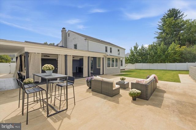 10904 GAINSBOROUGH RD, Potomac, MD 20854