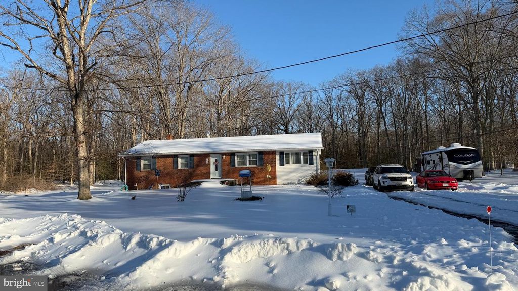 9614 CHARLES CT, La Plata, MD 20646