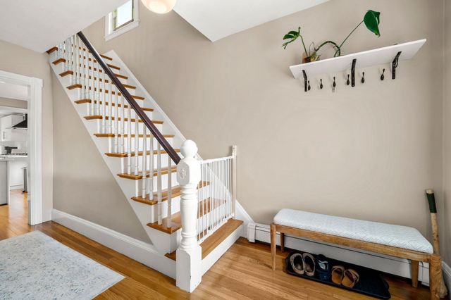 47 Sanford St, Melrose, MA 02176