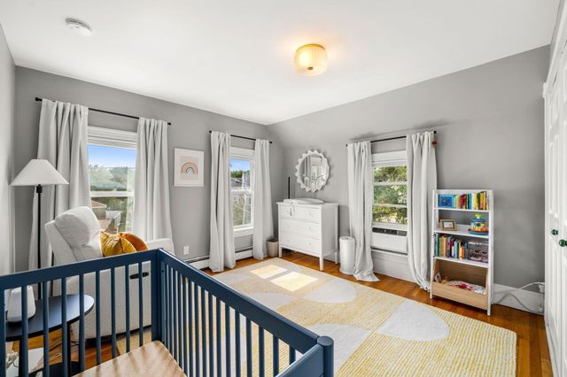 47 Sanford St, Melrose, MA 02176