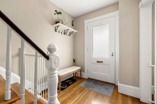 47 Sanford St, Melrose, MA 02176