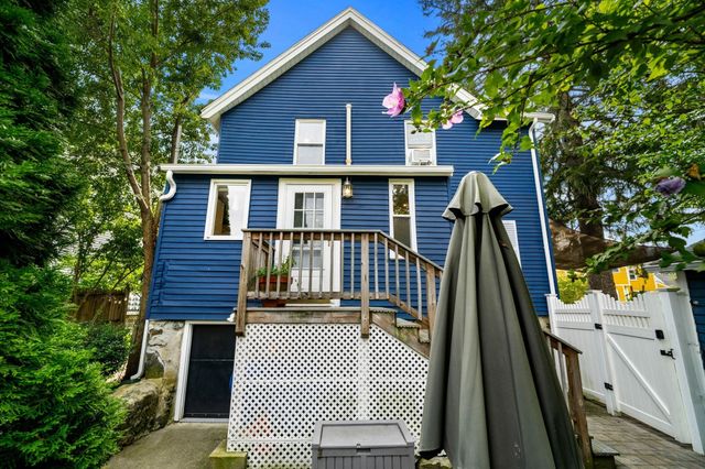 47 Sanford St, Melrose, MA 02176