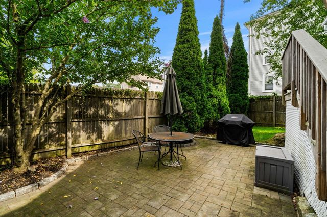 47 Sanford St, Melrose, MA 02176
