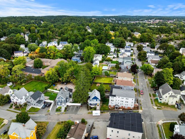 47 Sanford St, Melrose, MA 02176