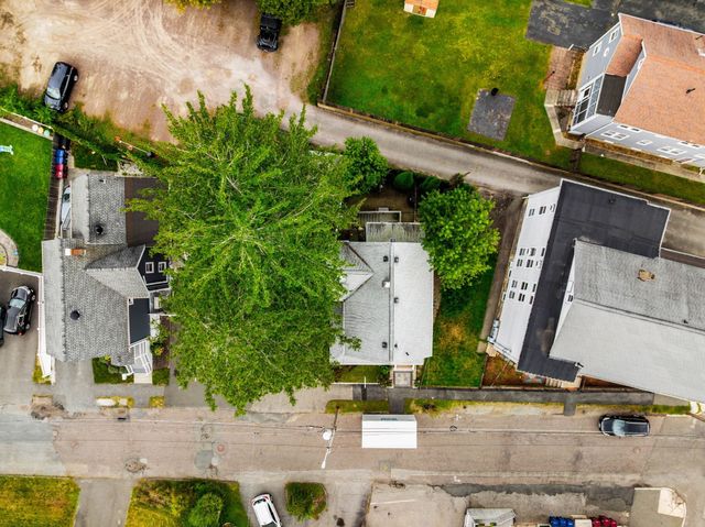 47 Sanford St, Melrose, MA 02176