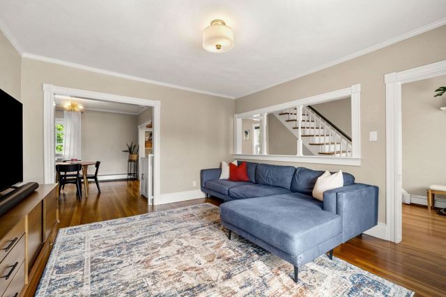 47 Sanford St, Melrose, MA 02176