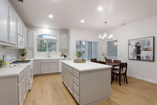 1683 Portabella Pl, Manteca, CA 95336