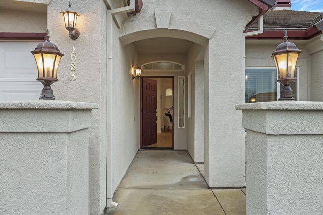 1683 Portabella Pl, Manteca, CA 95336