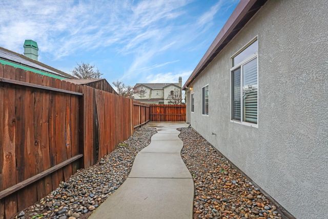 1683 Portabella Pl, Manteca, CA 95336