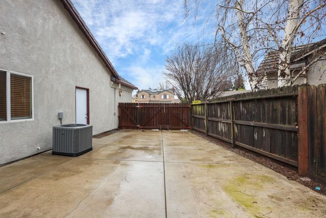 1683 Portabella Pl, Manteca, CA 95336