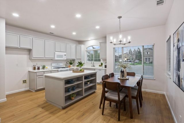 1683 Portabella Pl, Manteca, CA 95336