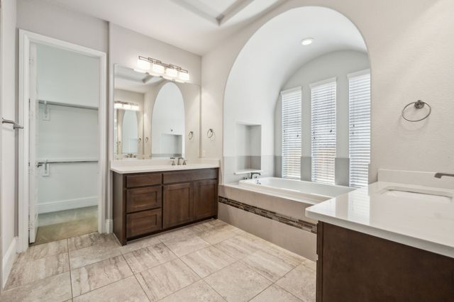 975 Stampede Drive, Frisco, TX 75036