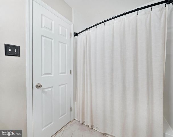 45 N FAWN DR, Newark, DE 19711