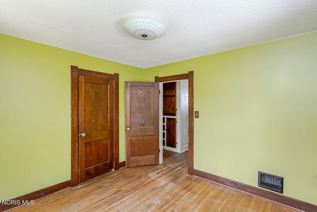 1916 Berdan Avenue, Toledo, OH 43613