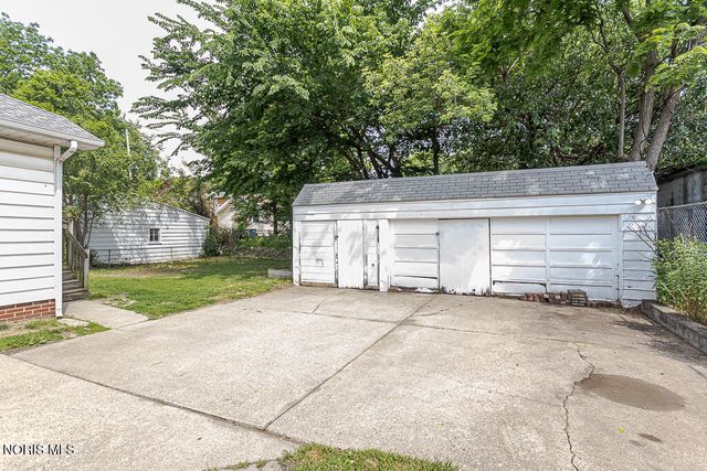 1916 Berdan Avenue, Toledo, OH 43613